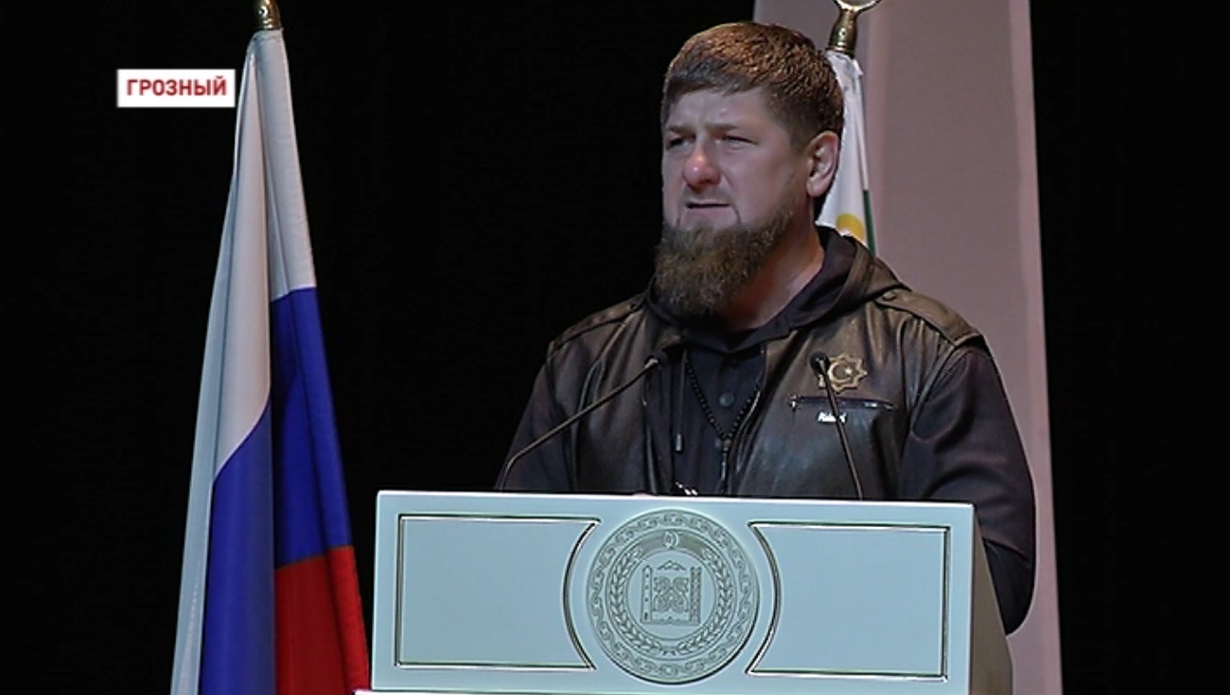 Рамзан Кадыров принял участие в торжественном собрании, посвященном Дню защитника Отечества 