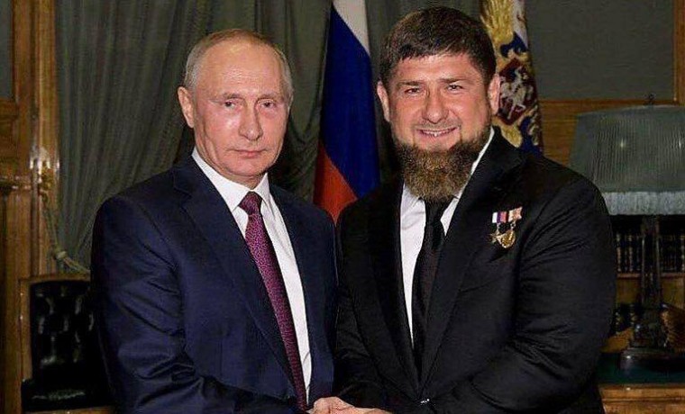 Рамзан Кадыров поздравил Президента России Владимира Путина с 70-летним юбилеем