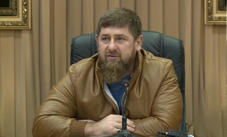 Рамзан Кадыров провел совещание по вопросам развития Курчалоевского района ЧР