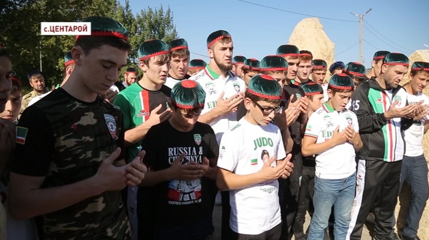 Дзюдоисты «Эдельвейса» почтили память Турпала-Али Кадырова