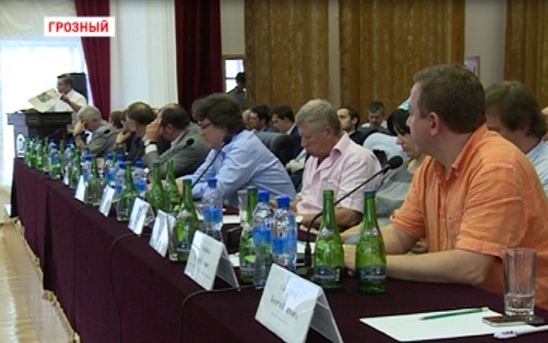 В Грозном прошла встреча руководителей федеральных СМИ со студентами