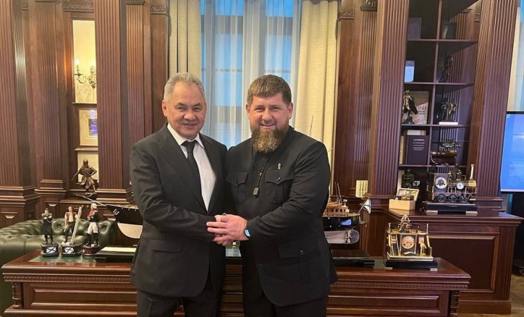 Рамзан Кадыров поздравил Сергея Шойгу с днём рождения