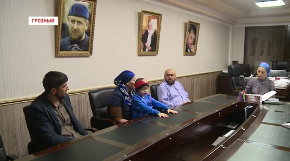 6 тяжелобольных  получили помощь от РОФ имени Ахмат-Хаджи Кадырова
