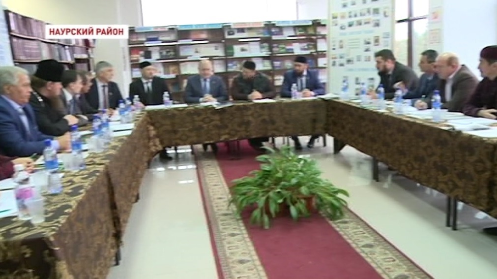 В Наурском районе состоялось третье заседание Совета по межнациональным отношениям  