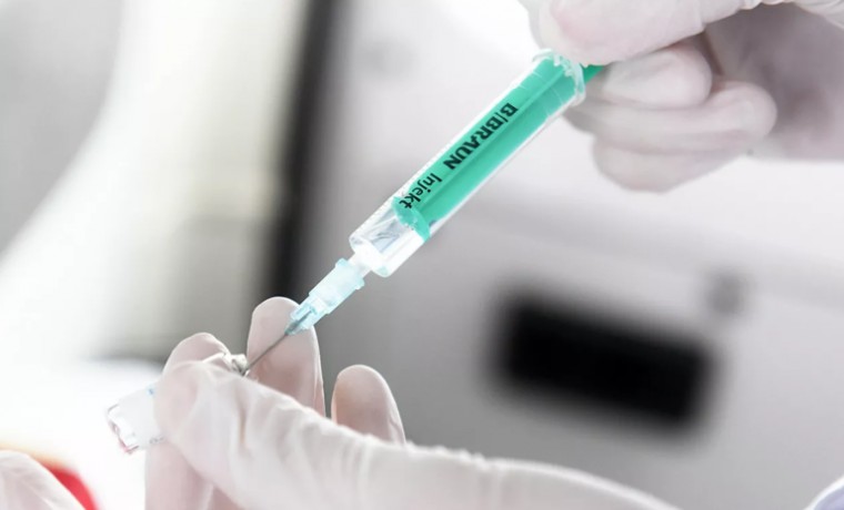 Вакцинация от гриппа в России должна быть завершена до 15 декабря, заявил Мурашко