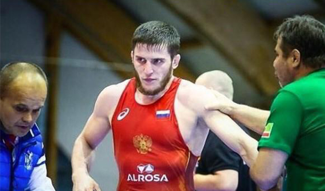 Чеченский борец Абуязид Манцигов стал чемпионом Европы