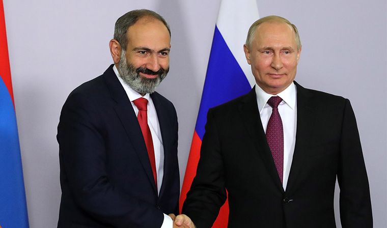 Владимир Путин и Никол Пашинян обсудили вопросы взаимодействия в ОДКБ