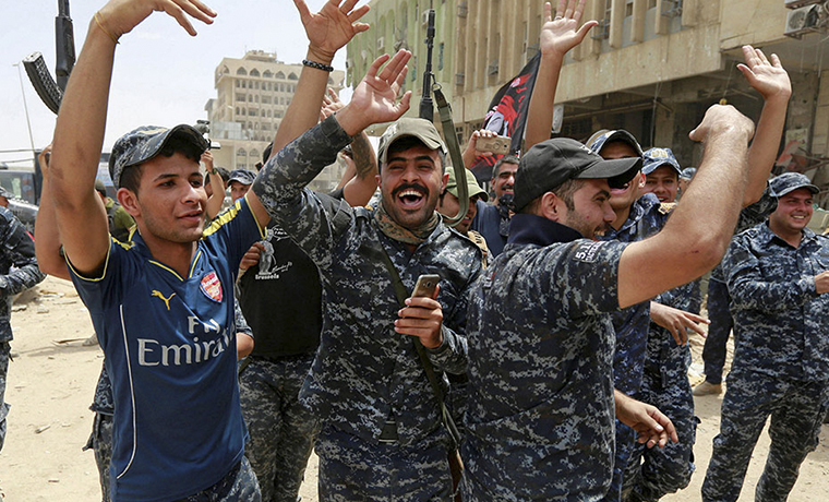 Премьер-министр Ирака объявил о полном освобождении Мосула от ИГИЛ