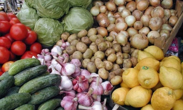 Цены на овощи и фрукты местных производителей значительно снижены