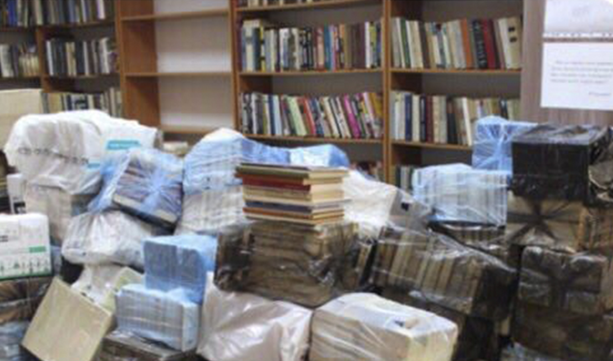 Жители Владимира подарили Национальному музею ЧР свыше трех тысяч книг