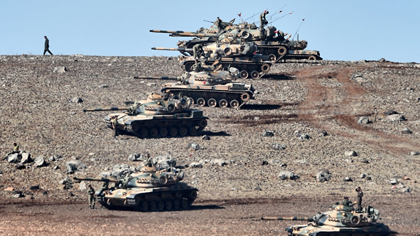 Турецкие танки поразили 70 целей террористов в районе сирийского Джараблуса