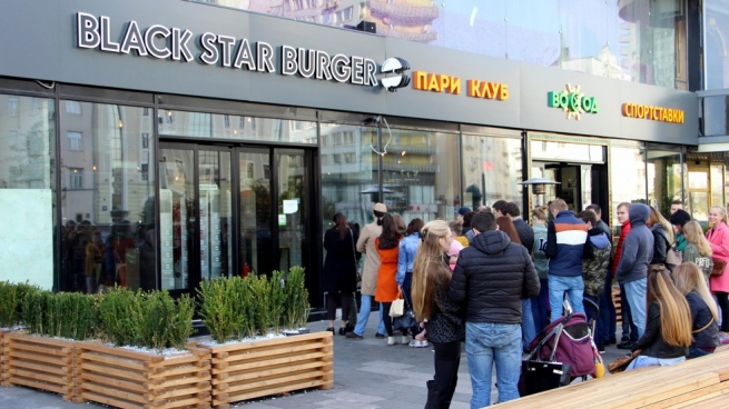 Российский рэпер Тимати откроет бургерную Black Star Burger в Грозном 