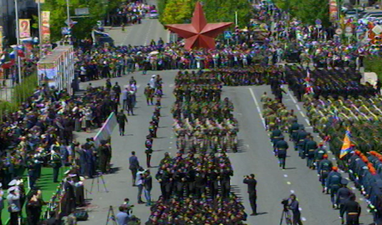 В Грозном прошел военный парад в честь Дня Победы