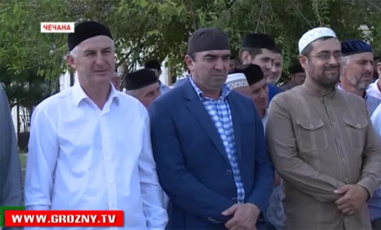 В Чечен-Ауле открылись мечеть и медресе