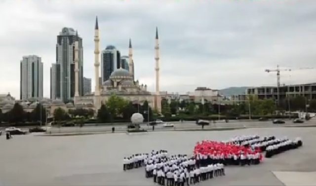 В Грозном прошел флэшмоб в честь месяца Рамадан