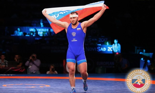 Чеченский спортсмен завоевал титул чемпиона Европы по греко-римской борьбе
