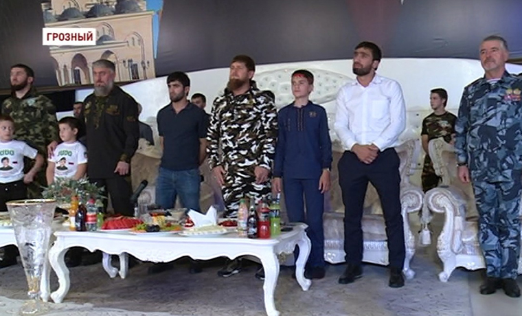 Глава Чечни посетил бои 6 международного юниорского турнира по дзюдо памяти Турпала-Али Кадырова  