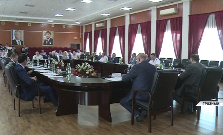 В Минфине Чечни обсудили проблемы в сферах газоснабжения  и оплаты услуг ЖКХ