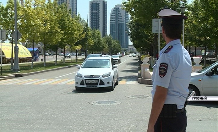 В Чечне сотрудники Госавтоинспекции проводят акцию «Внимание – пешеход»