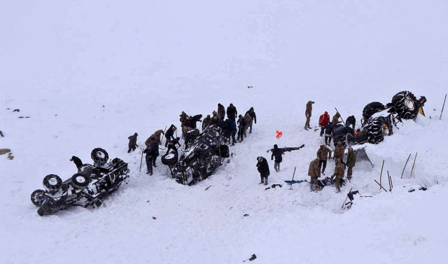 В Турции из-за схода снежной лавины погибло 38 человек