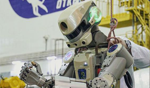 Эксперт: Эльбрус хорошо подходит для испытаний роботов, которых готовят к работе на Луне