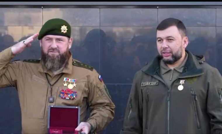 Рамзан Кадыров награжден медалью «За освобождение Мариуполя»