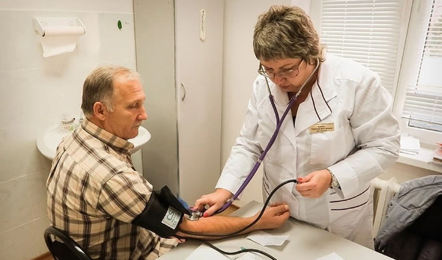 За 10 месяцев 2019 года диспансеризацию в Чечне прошли около 50 тысяч человек старше 60 лет 