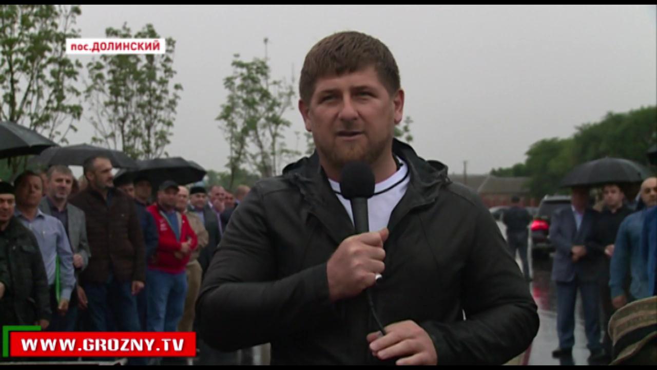 Рамзан Кадыров открыл восстановленный в рекордные сроки поселок Долинский