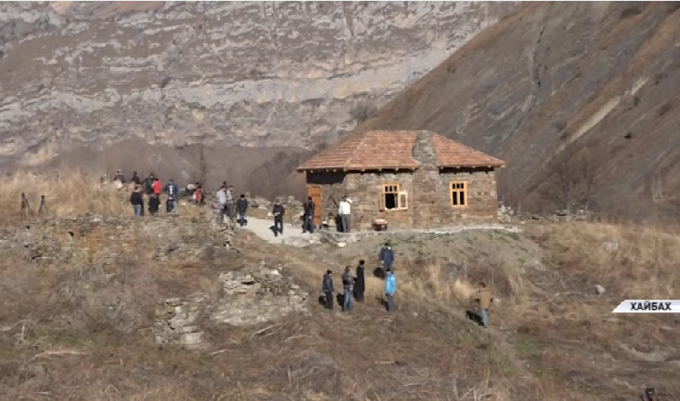В восстановленной мечети селения Хайбах прозвучал первый азан после долгого молчания