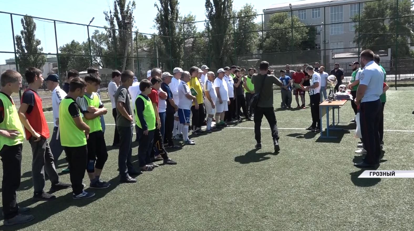 В Грозном состоялся турнир по мини-футболу, посвященный Дню солидарности в борьбе с терроризмом 