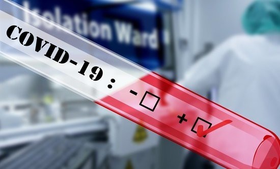 Число заразившихся коронавирусом в России за сутки возросло на 28 585