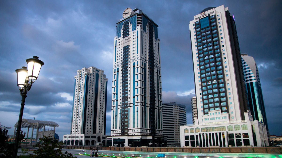 Минкавказ предлагает выбрать второй символ столицы Чечни для 200-рублевой купюры