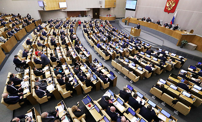 Комитет Госдумы одобрил проект о десяти годах колонии за исполнение антироссийских санкций
