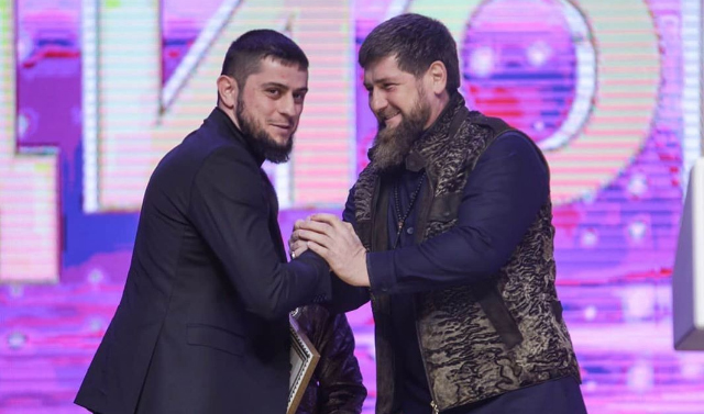 Рамзан Кадыров наградил Ахмеда Дудаева за добросовестную работу 