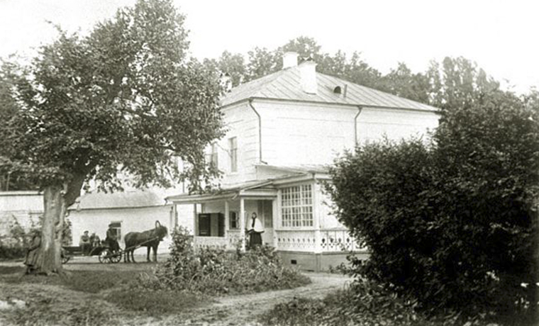 10 июня 1921 года решением ВЦИК усадьба Льва Толстого в Ясной Поляне получила статус музея