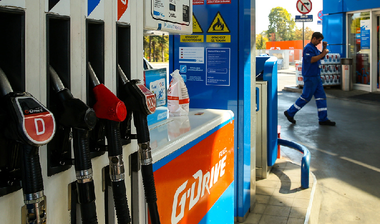 Цены производителей на бензин в России в сентябре увеличились на 10% по сравнению с августом