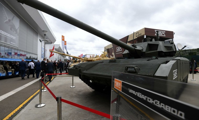 Россия представит на экспорт около 50 новых образцов военной техники за 7 лет