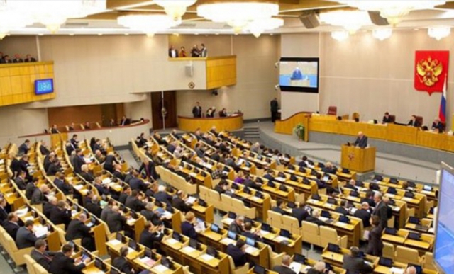 Госдума приняла в первом чтении закон о повышении МРОТ