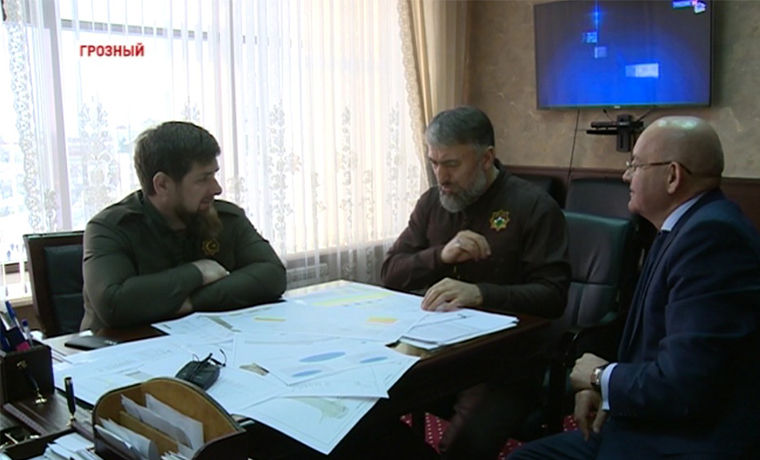 Рамзан Кадыров проинспектировал ход строительных работ башни «Ахмат-Тауэр»