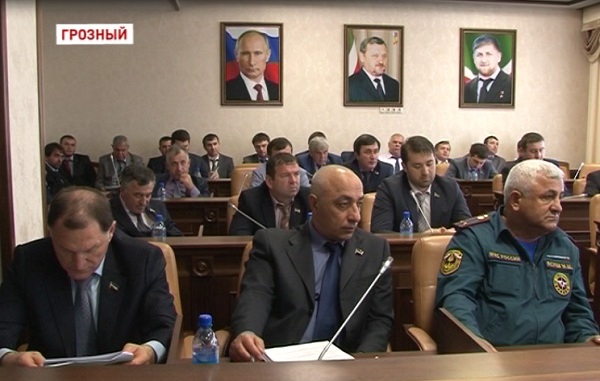 В Грозном прошло очередное заседание городского Совета депутатов