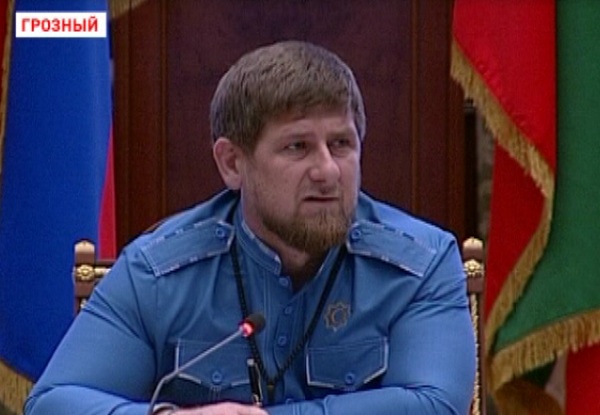 Р. Кадыров призвал усилить работу по рассмотрению обращений жителей республики