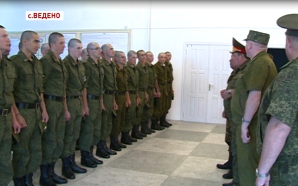 Евгений Внуков поздравил призывников Чеченской Республики с началом военной службы
